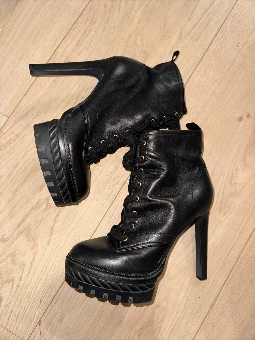Gianni Bini Black Lace-Up Platform Ankle Boots